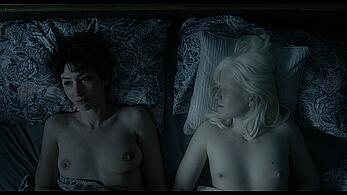 Actress - SofIa Gala Castiglione, Blanca Nieves Villalba: Movie - Cadaver exquisito
